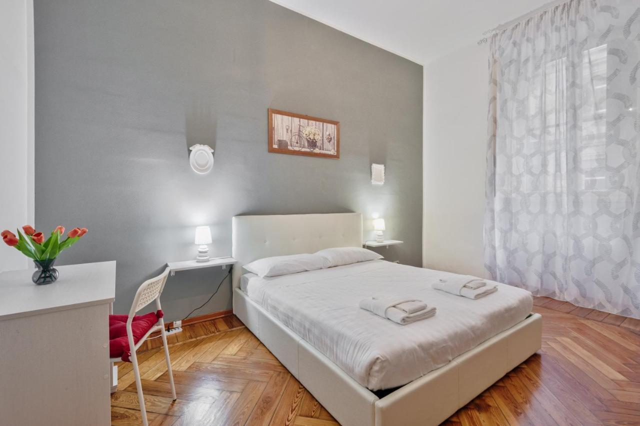 Ferienwohnung Lovely Flat Cit Turin Exterior foto