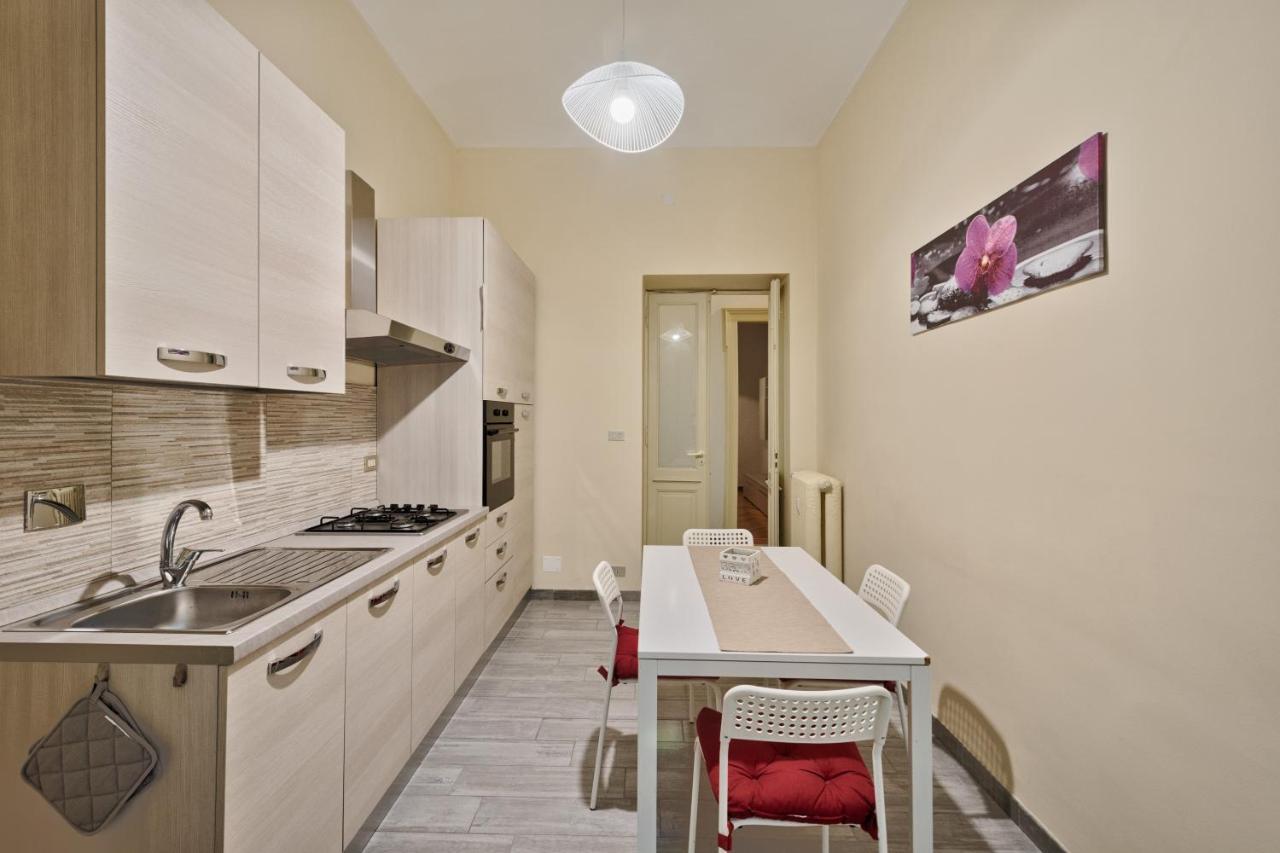 Ferienwohnung Lovely Flat Cit Turin Exterior foto