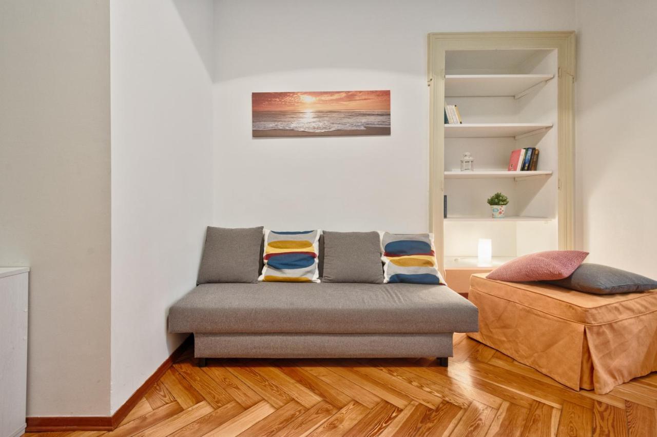 Ferienwohnung Lovely Flat Cit Turin Exterior foto